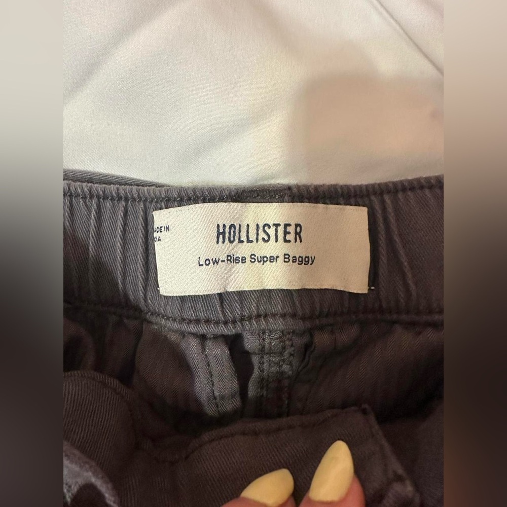 Hollister Charcoal Low-Rise Super Baggy Pants - Picture 2 of 5